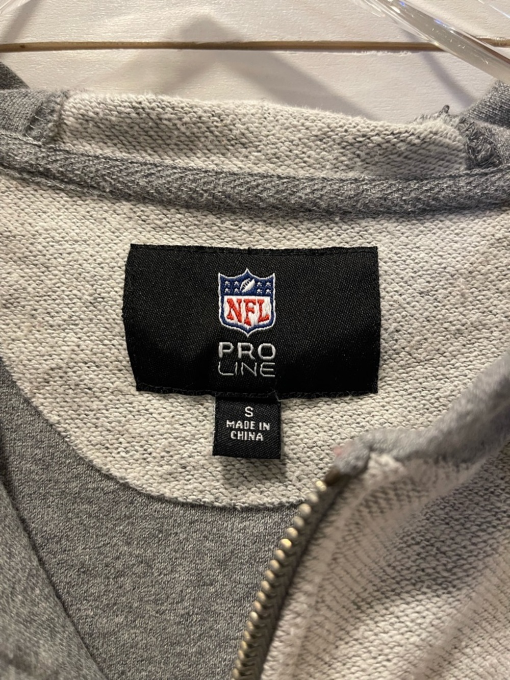 NFL Kansas City Chiefs Two-Tone Gray Zip Graphic Hoodie Size Womens Small - Picture 2 of 9